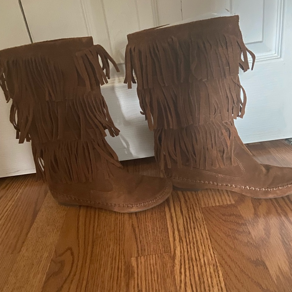 Never worn Lauren Conrad brown fringe suede boots